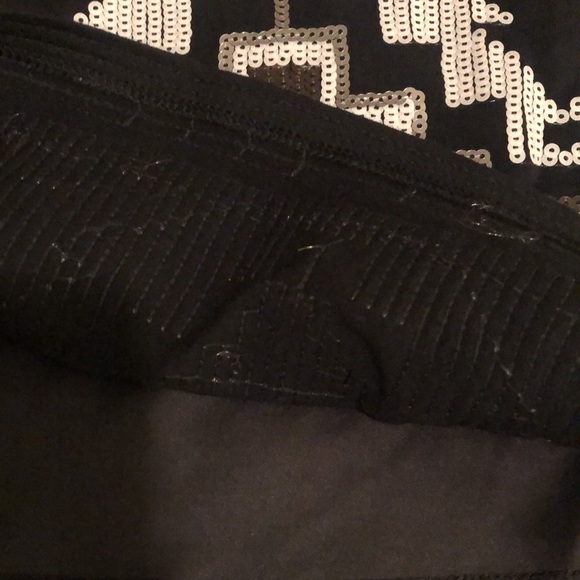 Express sequined skirt, silver/black. Xsm - Picture 4 of 7